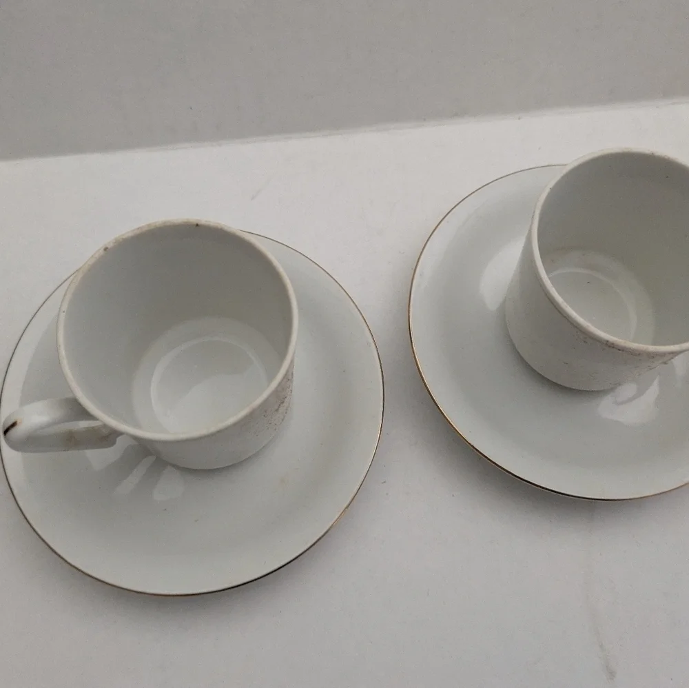 THE TOSCANY COLLECTION China PLATE/CUPS 4 Cups & Saucers.